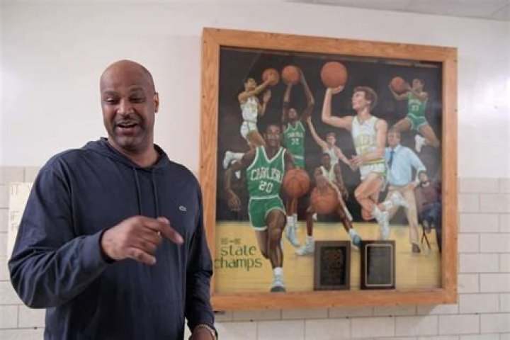 Billy Owens Bio : Wife, Stats, Son & Net Worth [2023 Update]